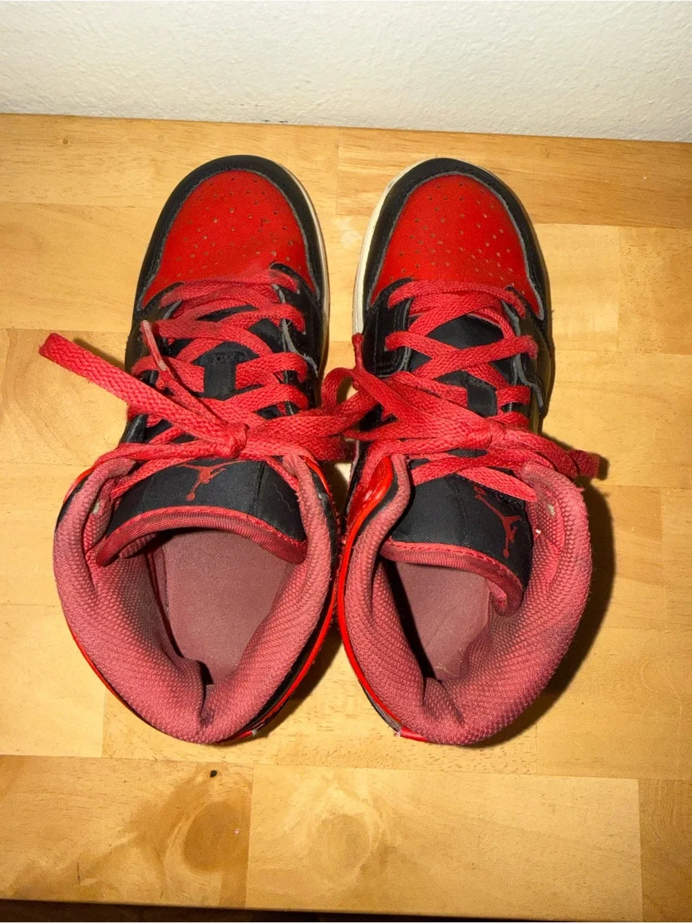 Jordan 1 Mid Bred Black Red Kids Youth Size 4Y DQ8423-060, Sneakers